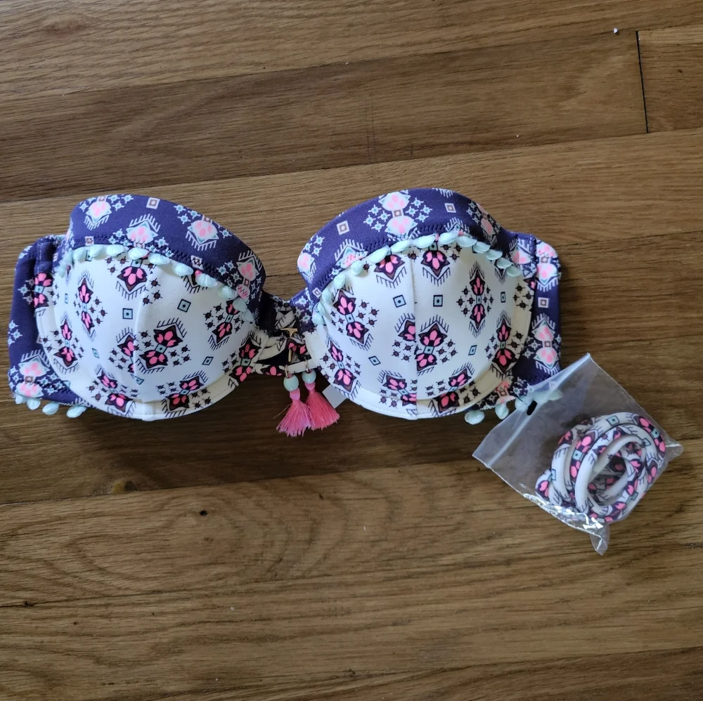 Victoria's Secret Bandeau Tassel Purple Print Bikini Swim Top Bra Size 32C NWOT - Picture 3 of 12